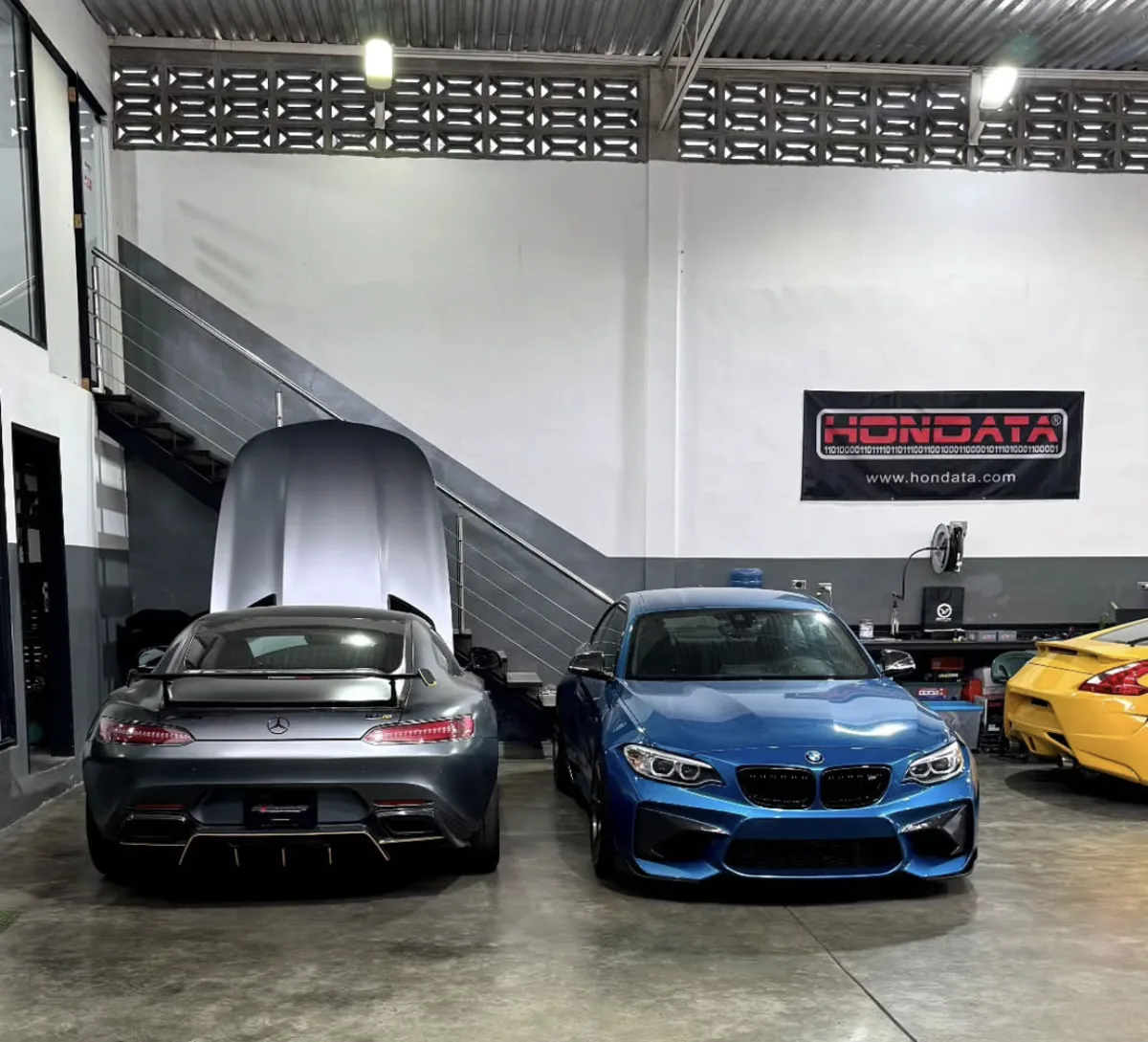Vehículos de alta performance en el taller WitcherTorque